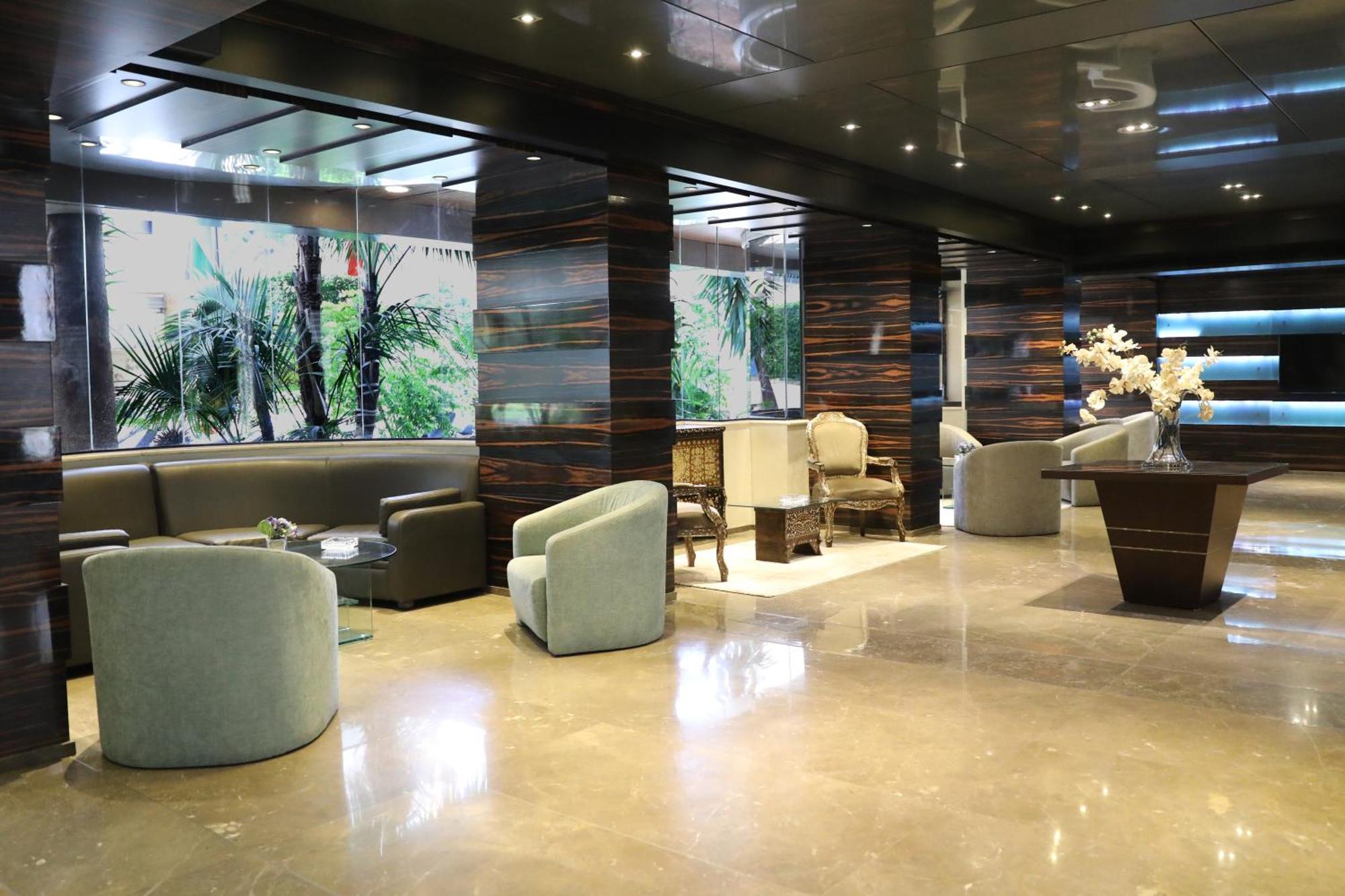 Imperial Suites Hotel Beirut Bagian luar foto