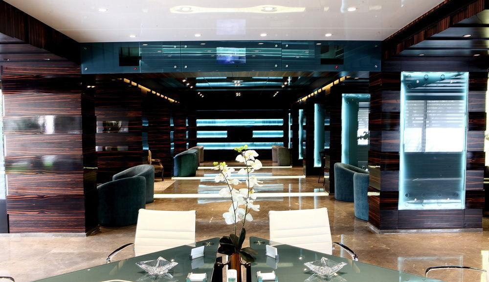 Imperial Suites Hotel Beirut Bagian luar foto