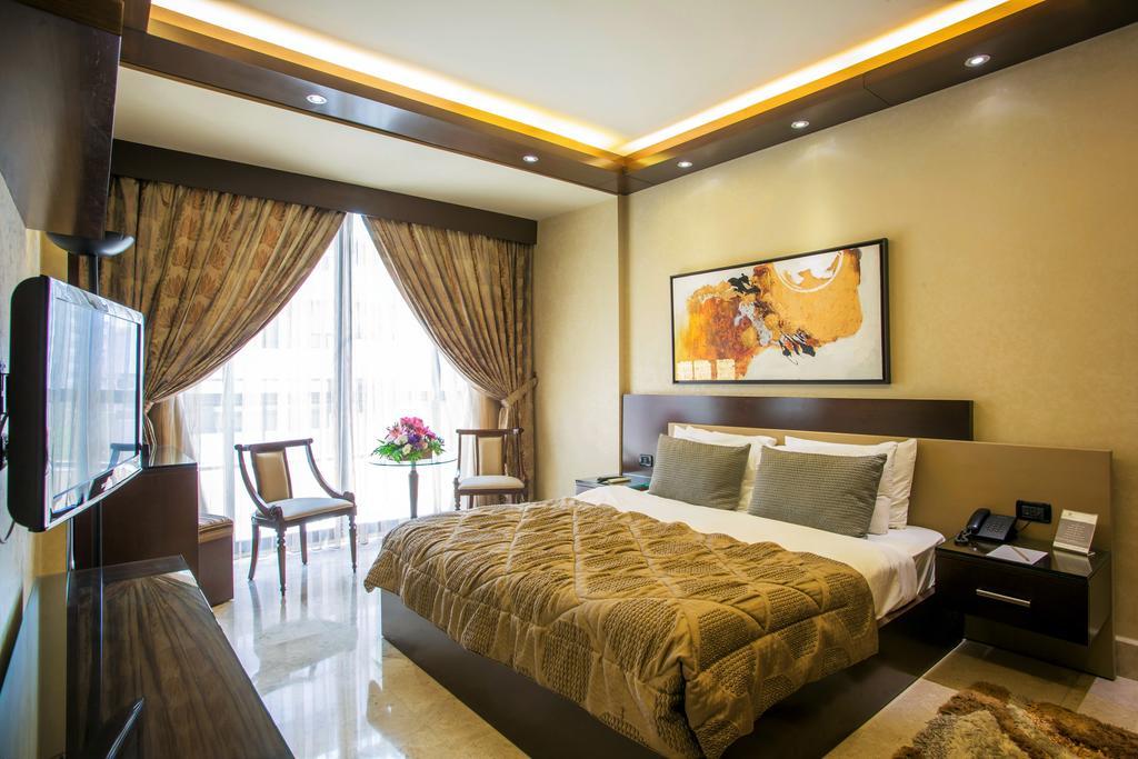 Imperial Suites Hotel Beirut Bagian luar foto