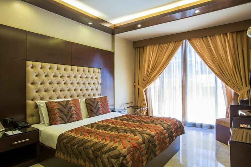 Imperial Suites Hotel Beirut Bagian luar foto