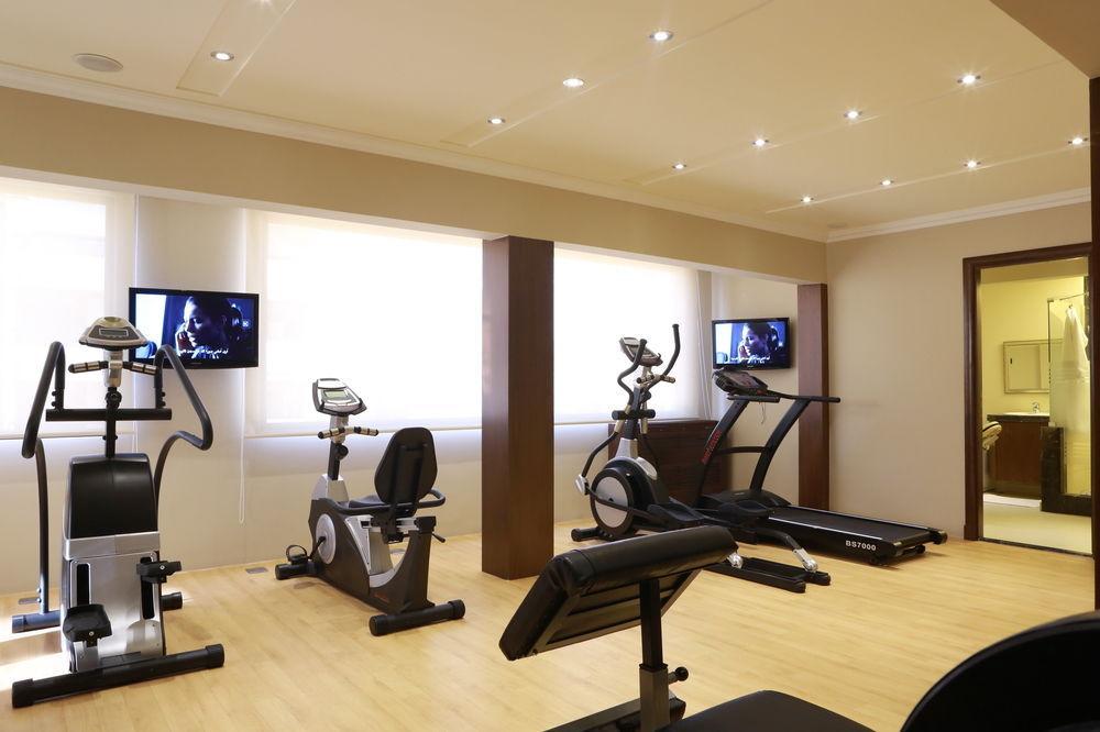 Imperial Suites Hotel Beirut Bagian luar foto
