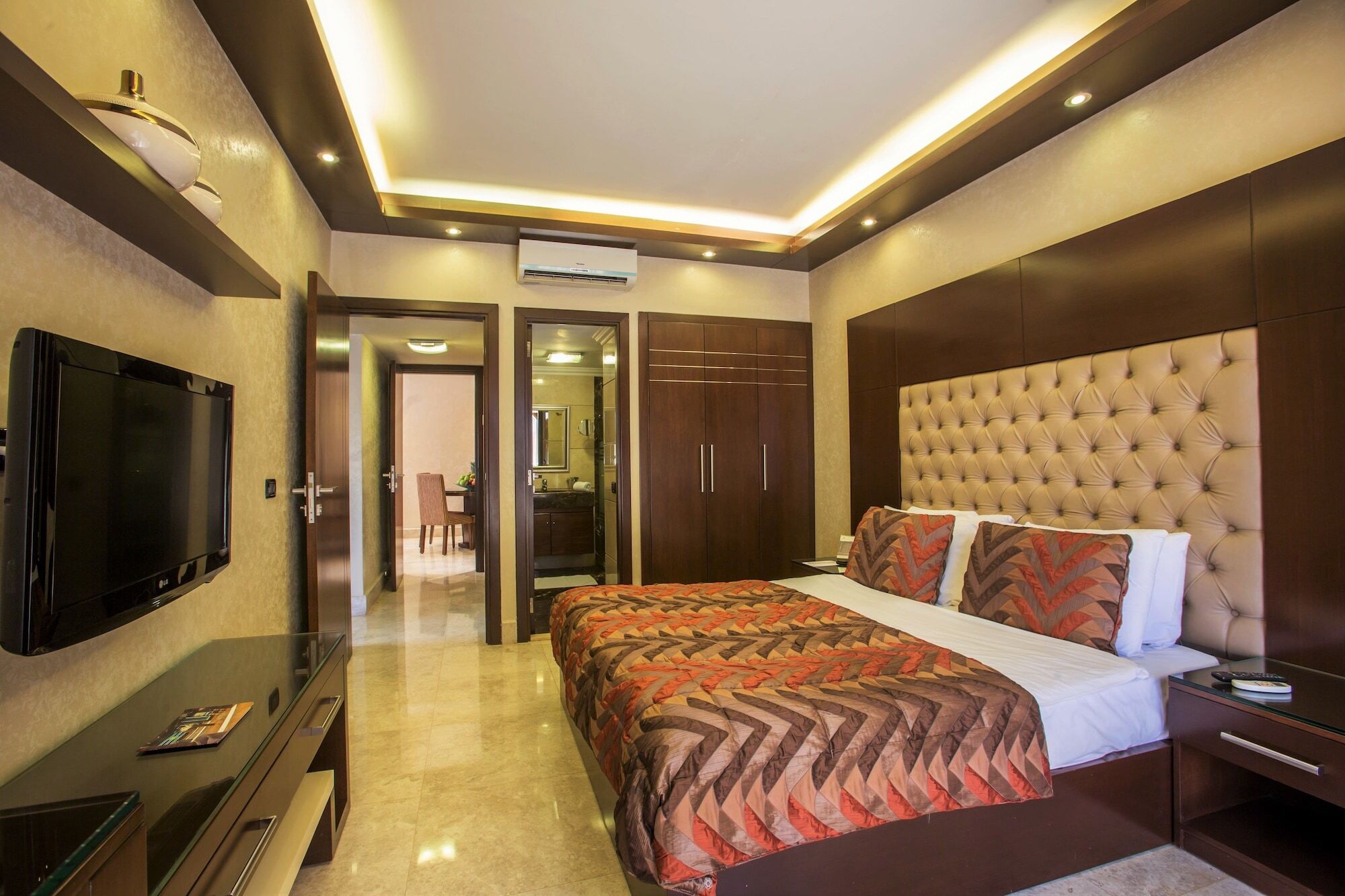 Imperial Suites Hotel Beirut Bagian luar foto