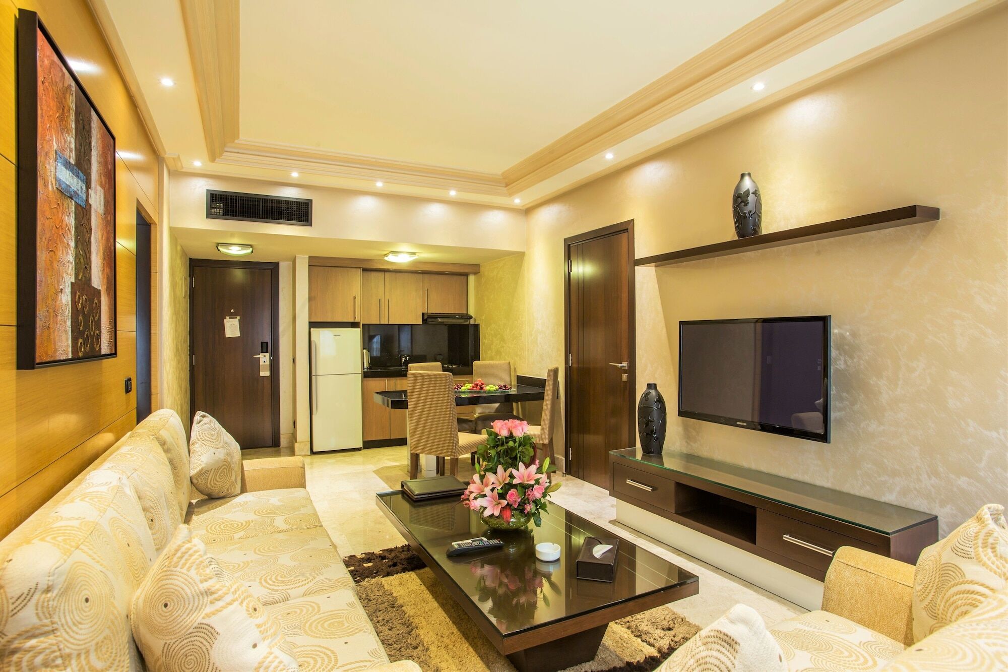 Imperial Suites Hotel Beirut Bagian luar foto